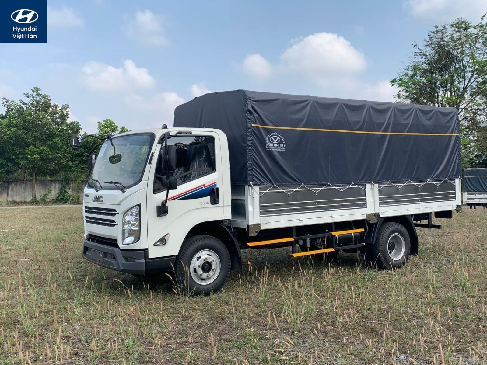 Đại lý bán xe IZ650 thùng bạt 7 tấn 