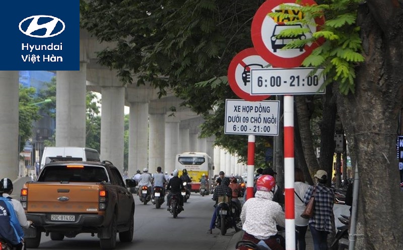Các tuyến đường cấm taxi và xe dịch vụ dưới 9 chỗ tại Hà Nội