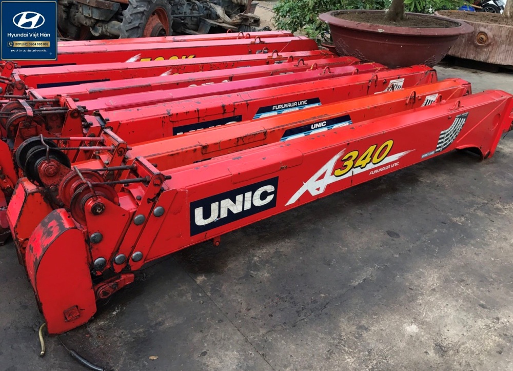 Bảng giá cẩu Unic bãi rời 