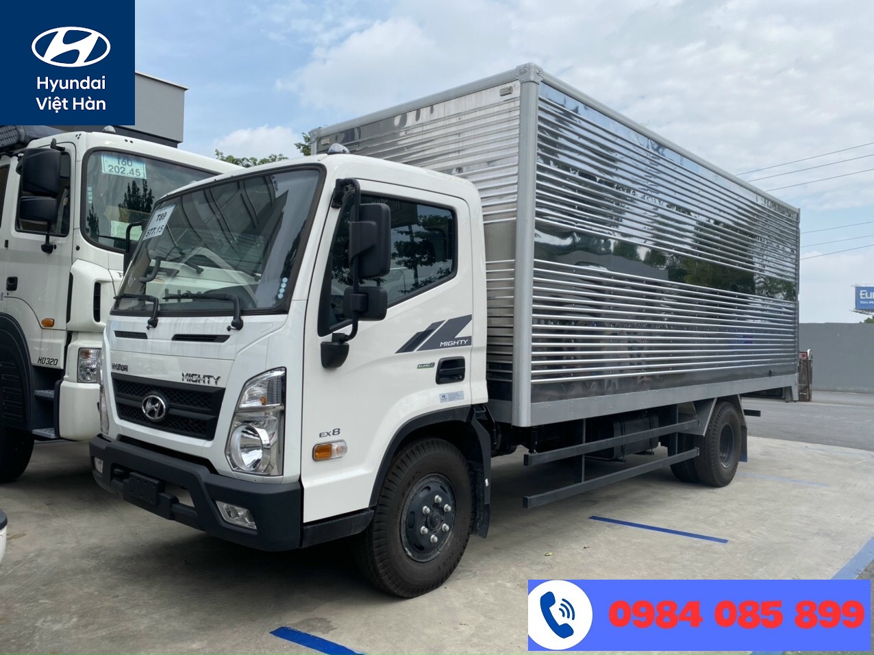 Giá xe Hyundai 7 tấn cabin vuông