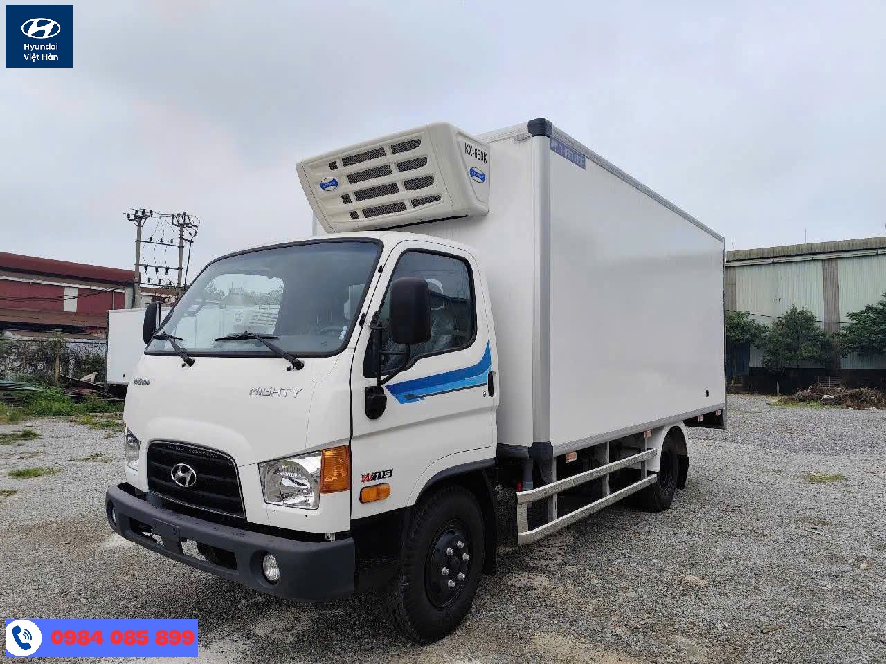 Giá xe Hyundai W11S thùng đông lạnh 7 tấn