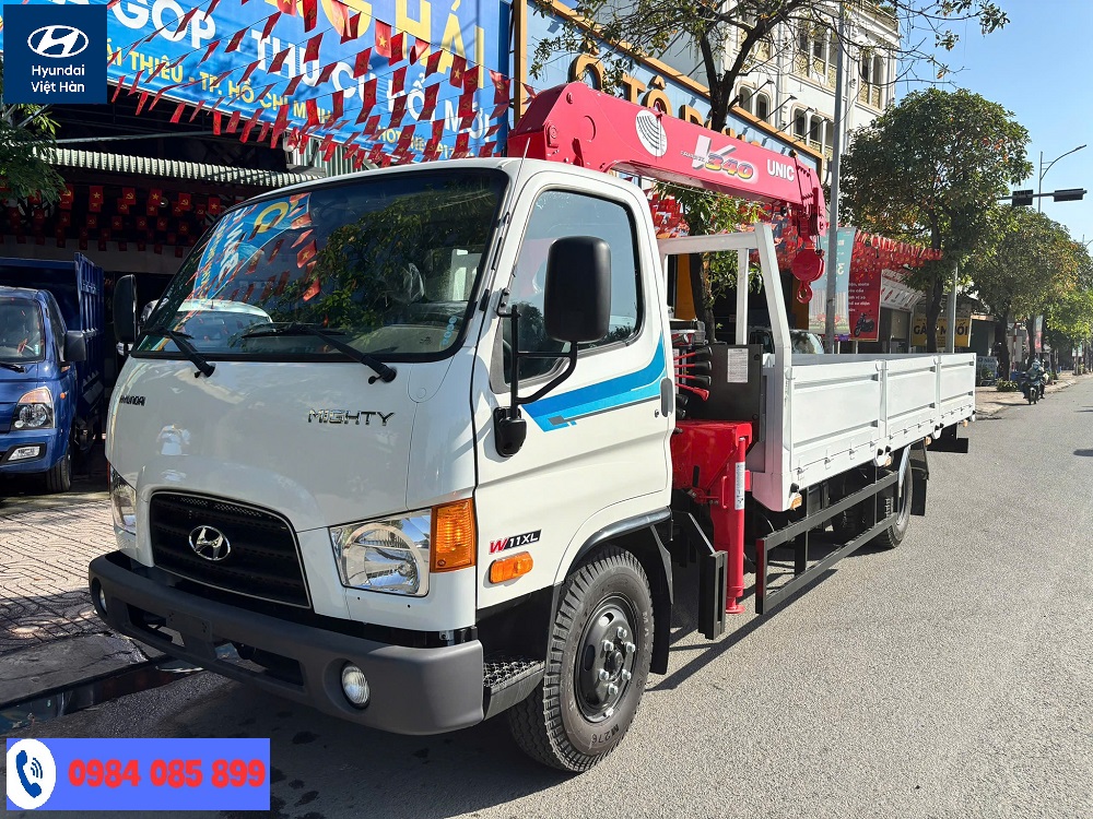 Giá xe Hyundai W11XL gắn cẩu 3 tấn unic mới