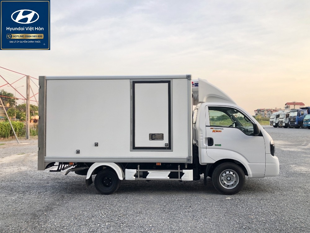 Giá xe tải 1.5 tấn Kia K200 thùng đông lạnh vào phố cấm