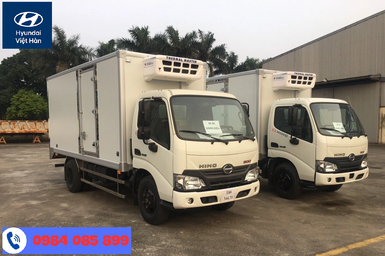 Hino XZU650 thùng đông lạnh 1.5 tấn