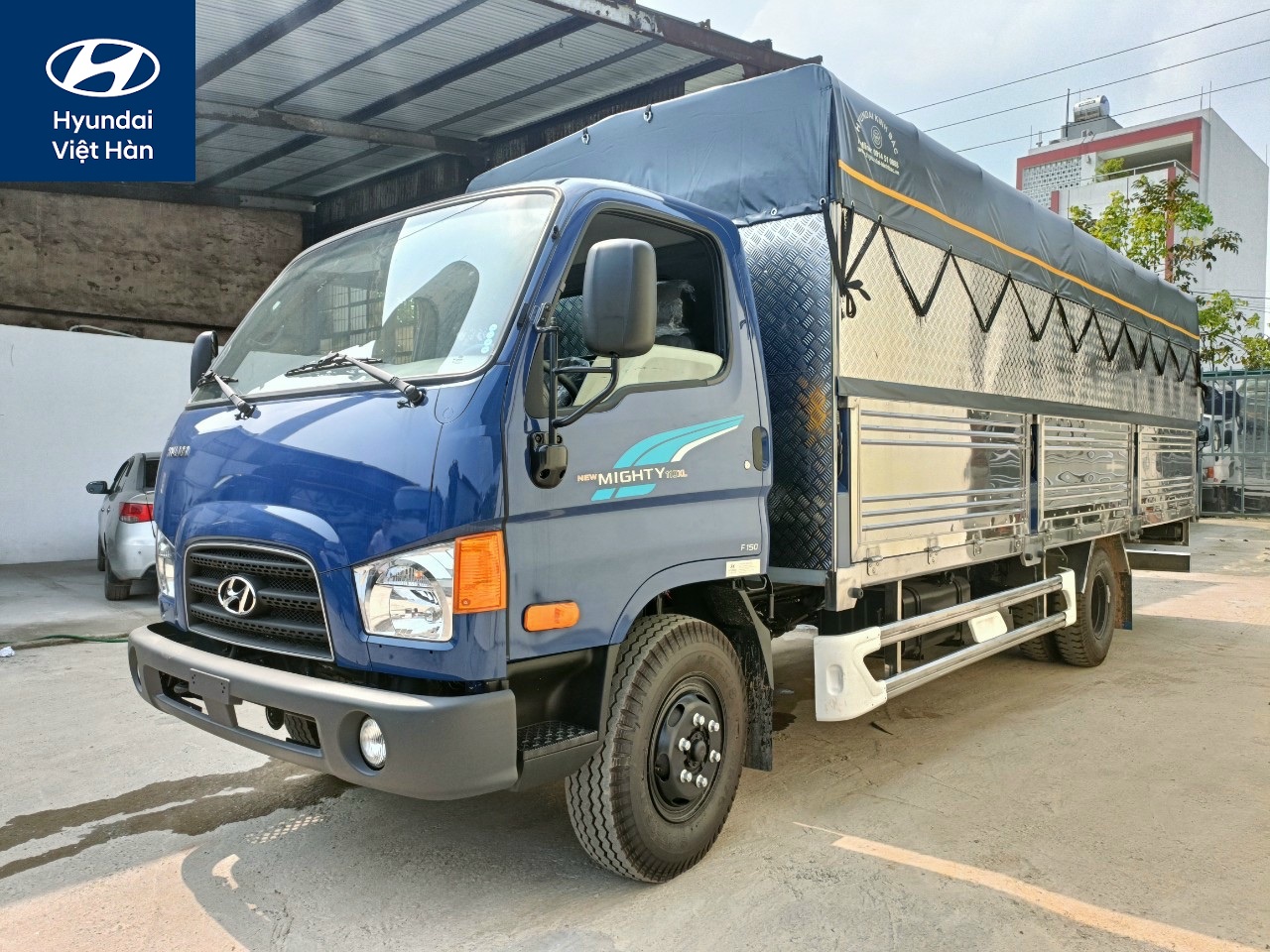 Thông số kỹ thuật Hyundai 110XL thùng bạt inox 7 tấn sàn gỗ 