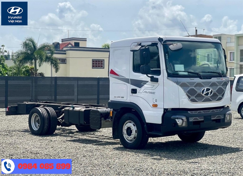 Hyundai EX18 Pavise