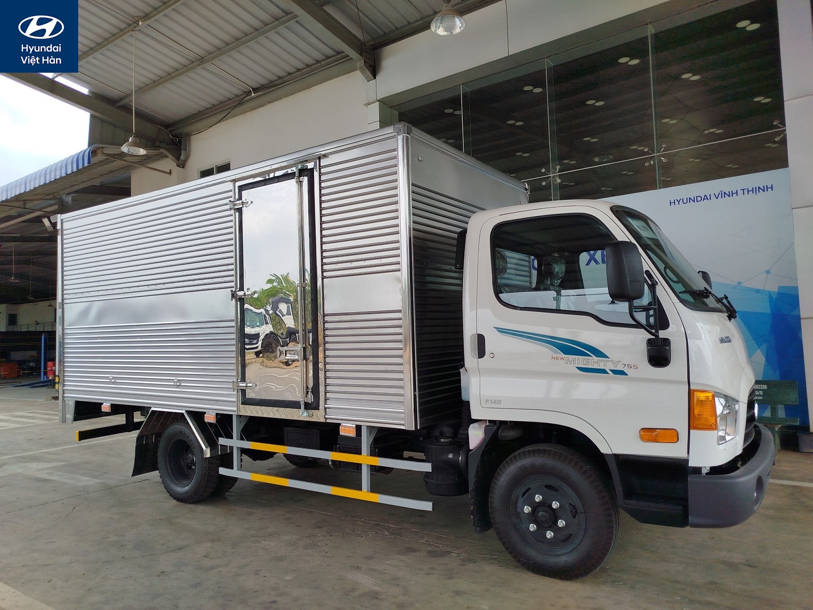 Giới thiệu về Hyundai Mighty 75S thùng kín 