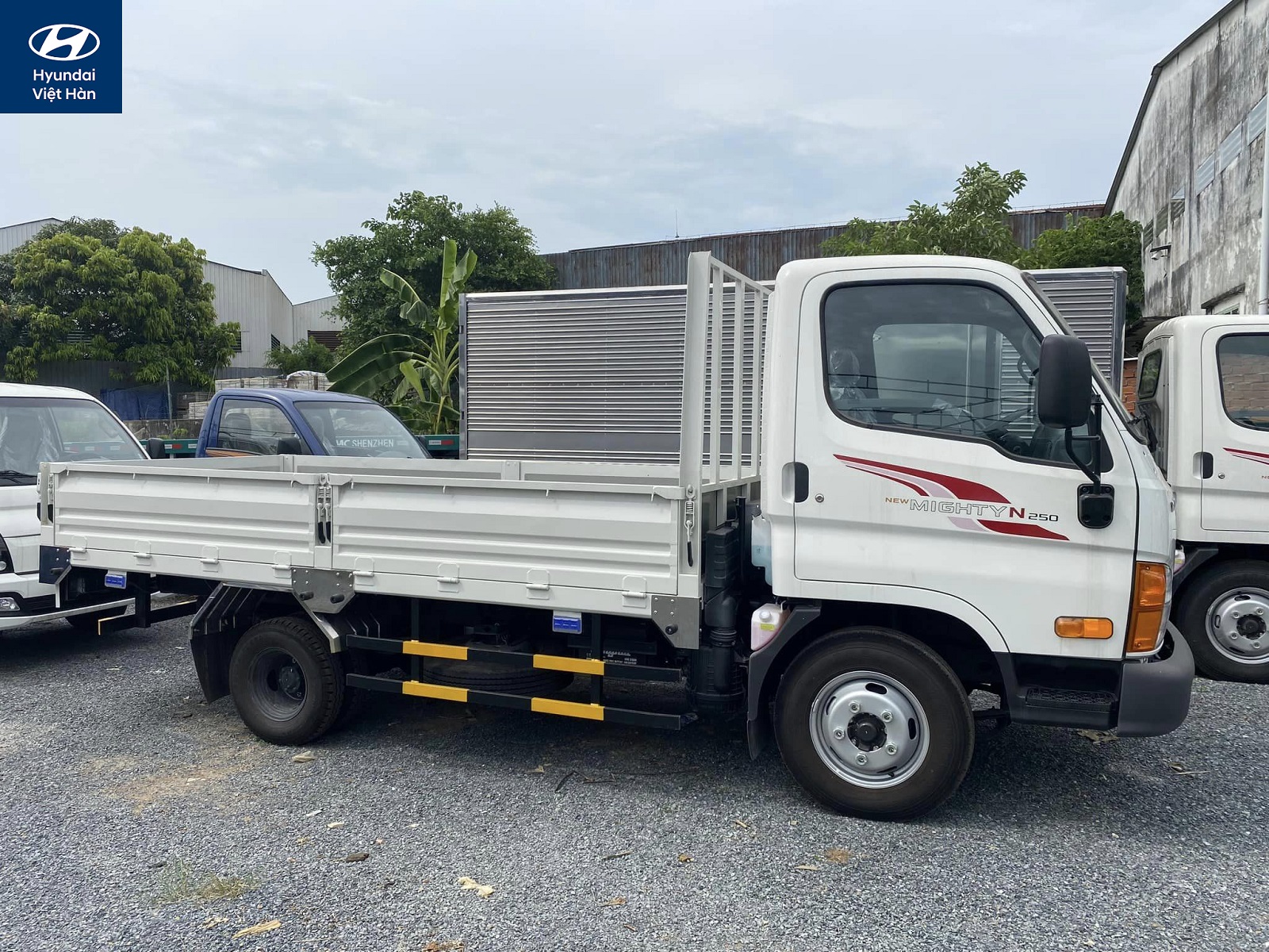 Thiết kế Hyundai N250 thùng lửng hiện đại và sang trọng