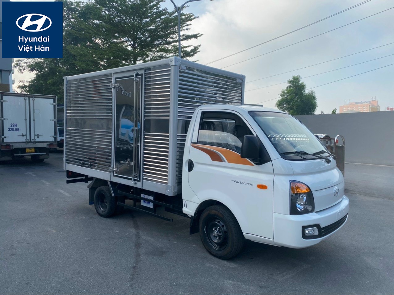 Bảng giá Hyundai Porter 150 thùng kín 