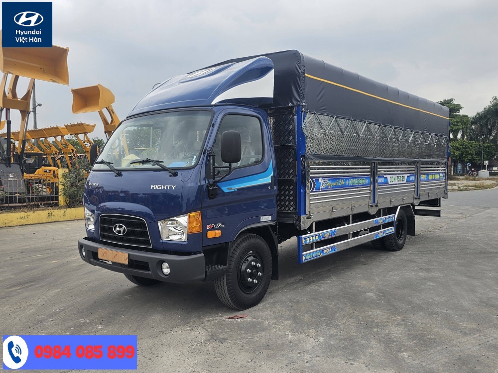 Hyundai W11XL 7 tấn thùng bạt inox 