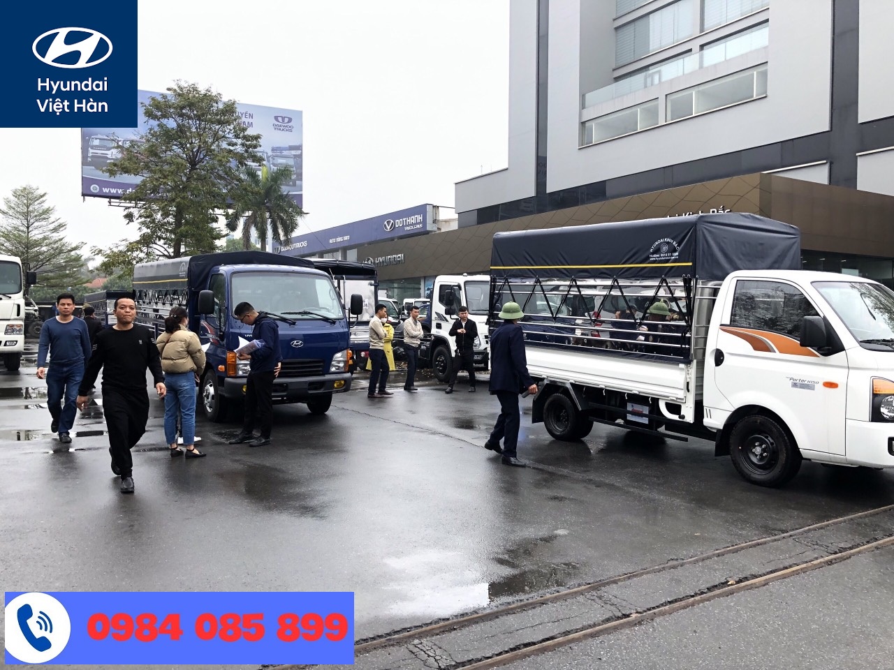 Khách hàng mua xe tải Hyundai Tuyên Quang