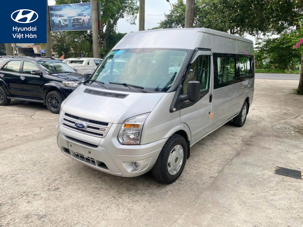 Mua bán xe tải van Ford Transit cũ