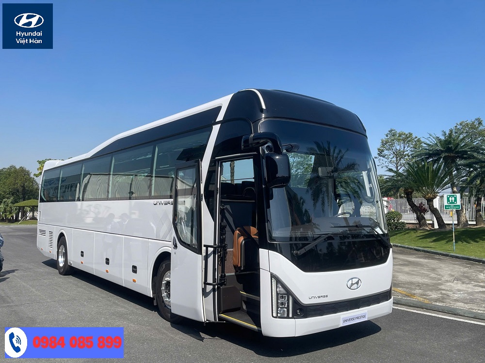 Ngoại hình xe 47 chỗ Hyundai Universe Prestige Euro5