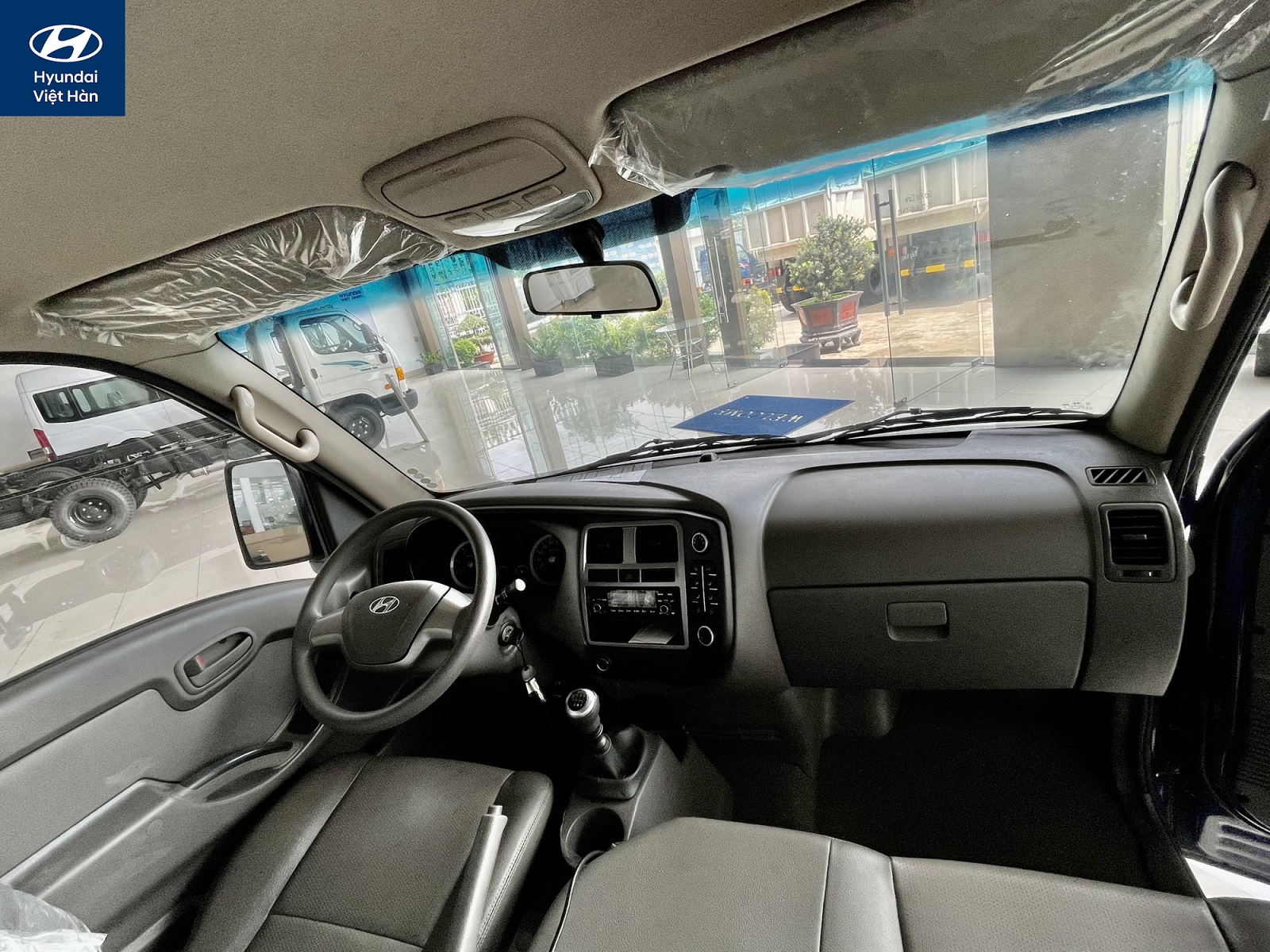 Nội thất xe đông lạnh Porter 150 sang trọng và tiện nghi