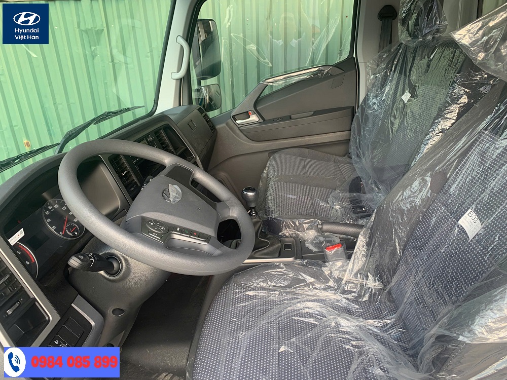 Nội thất xe tải EX900XL Thùng Kín