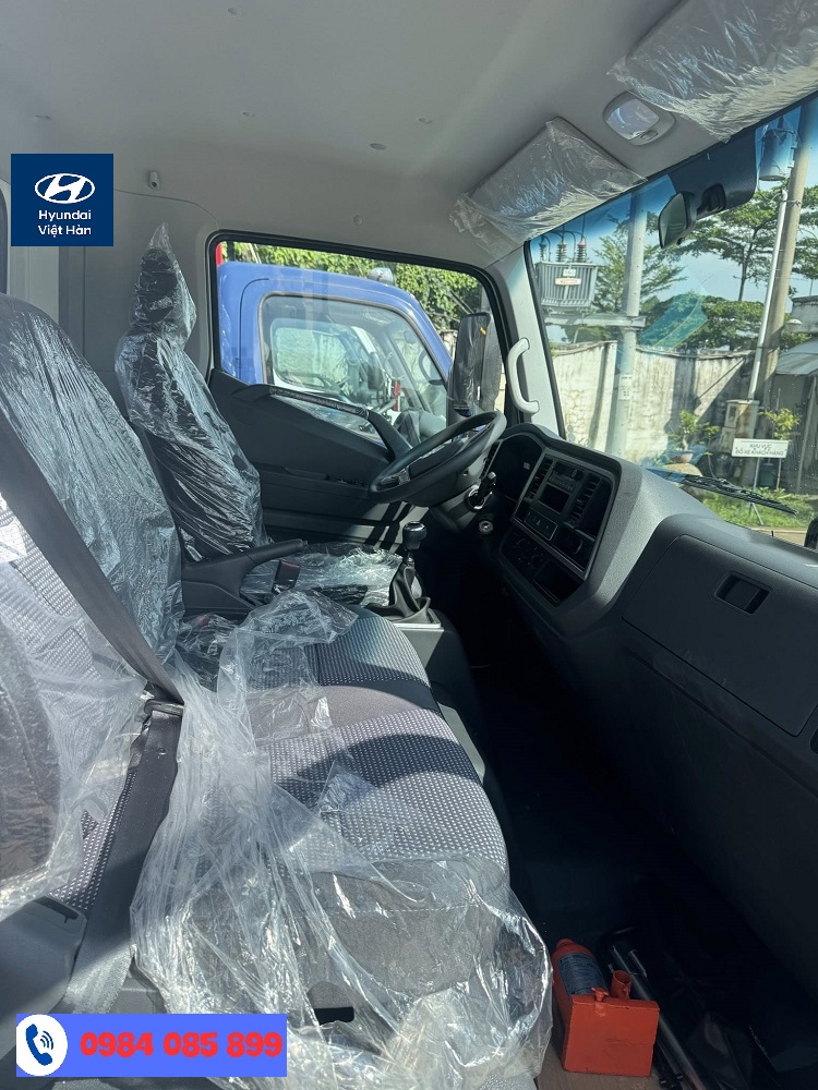 Nội thất xe tải Hyundai EX11XL