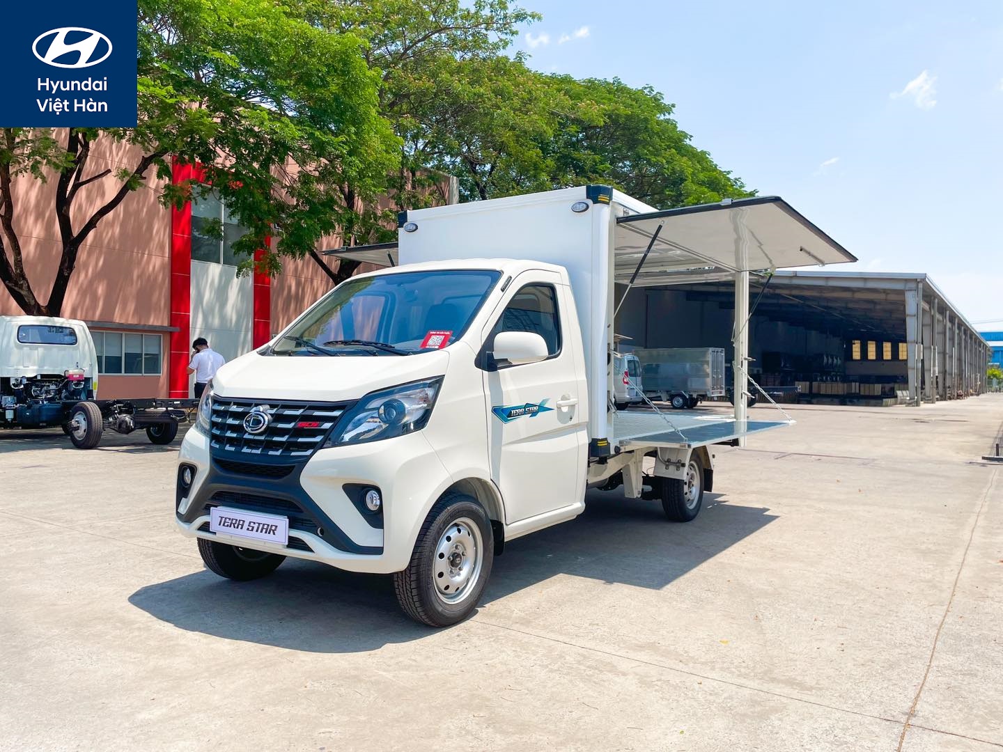 Tera Star thùng bán hàng lưu động thế hệ mới nhất hiện nay