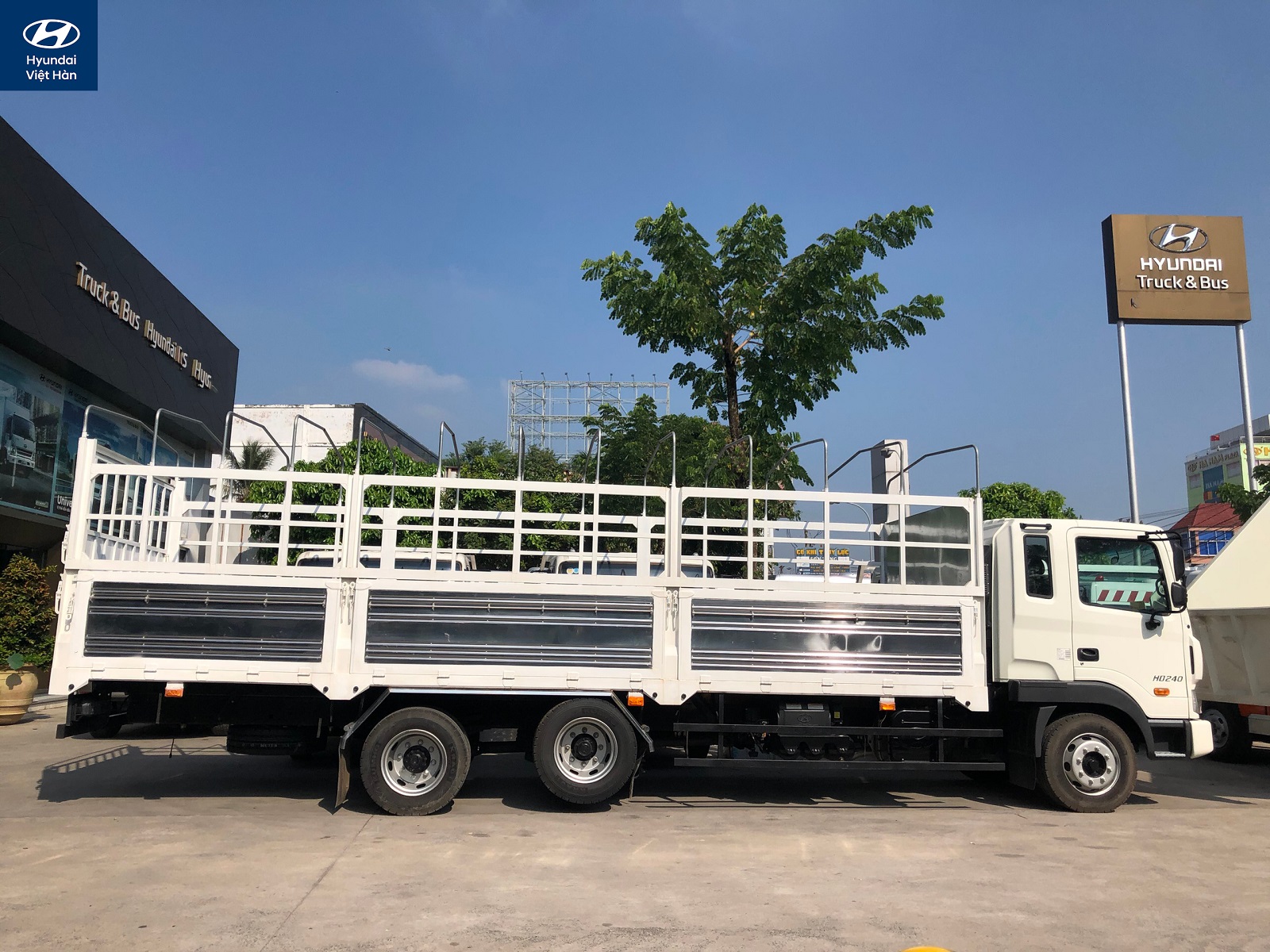 Quy cách thùng bạt xe Hyundai HD240 
