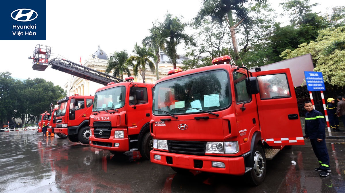Xe chữa cháy được miến phí đường bộ