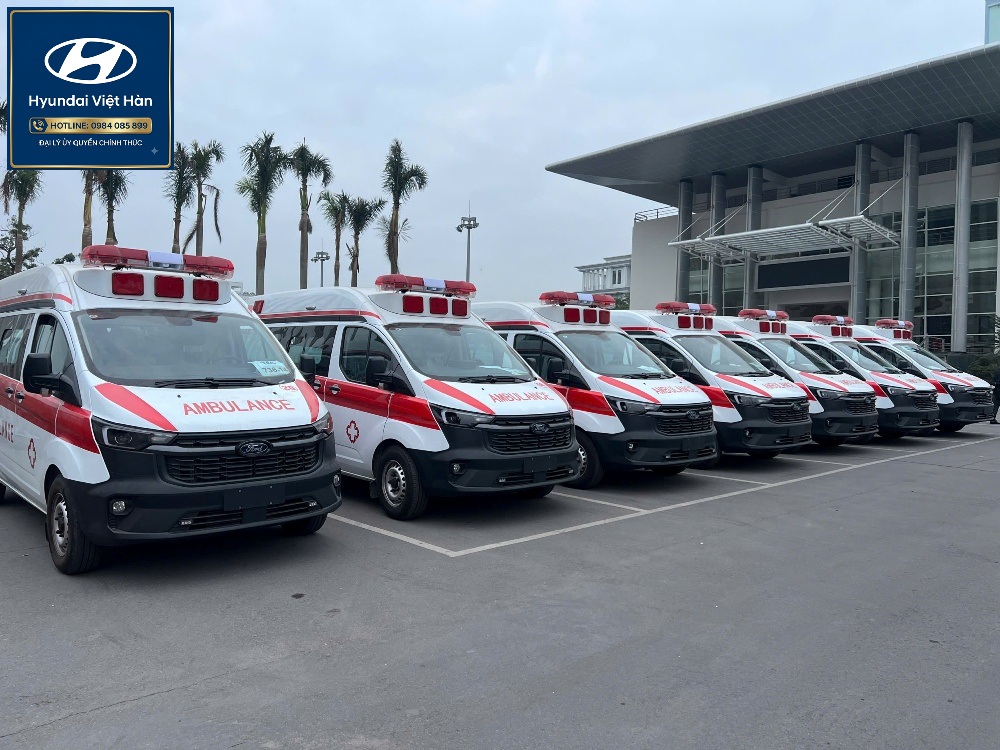 Giới thiệu xe cứu thương Ford Transit nhập khẩu nguyên chiếc