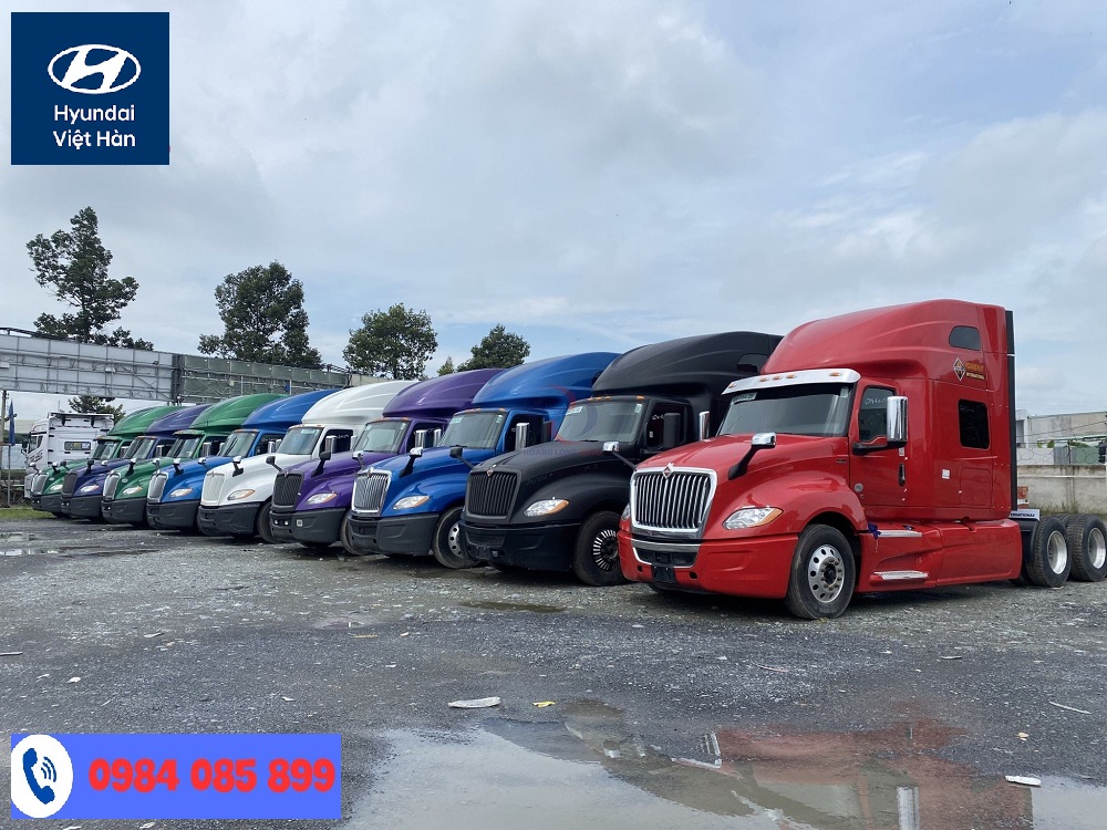 Xe đầu kéo Mỹ nhập bãi đã qua sử dụng