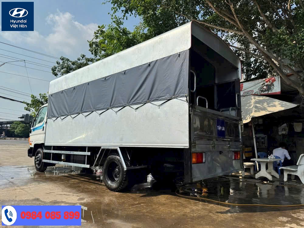 Xe Hyundai W750L thùng tập lái bằng C