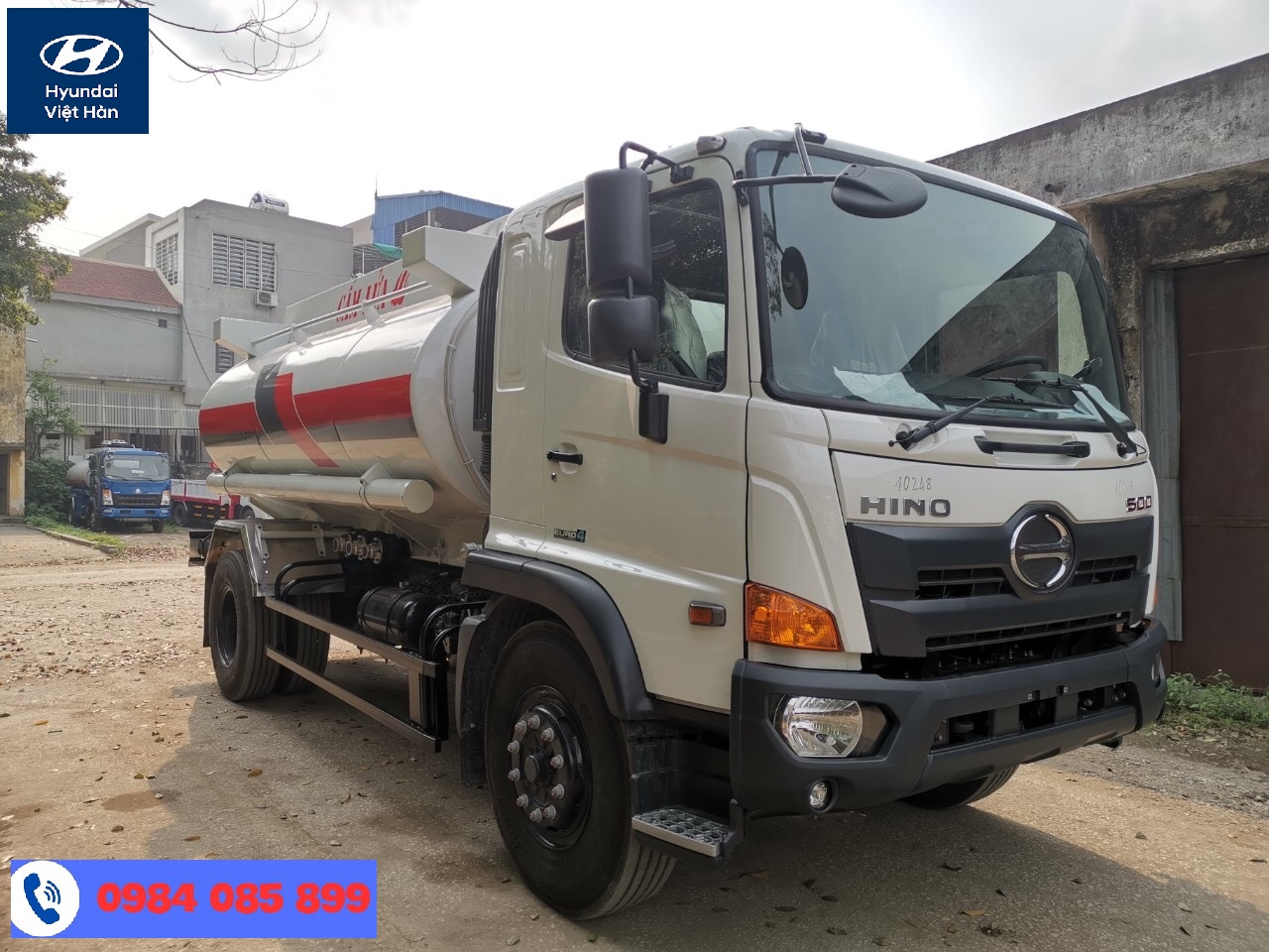 Xe ô tô bồn xăng dầu 11 khối Hino