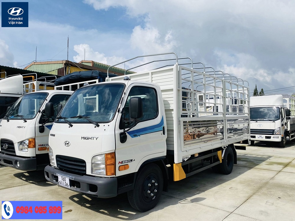 Xe tải Hyundai 2t5 N550LA Thùng Bạt