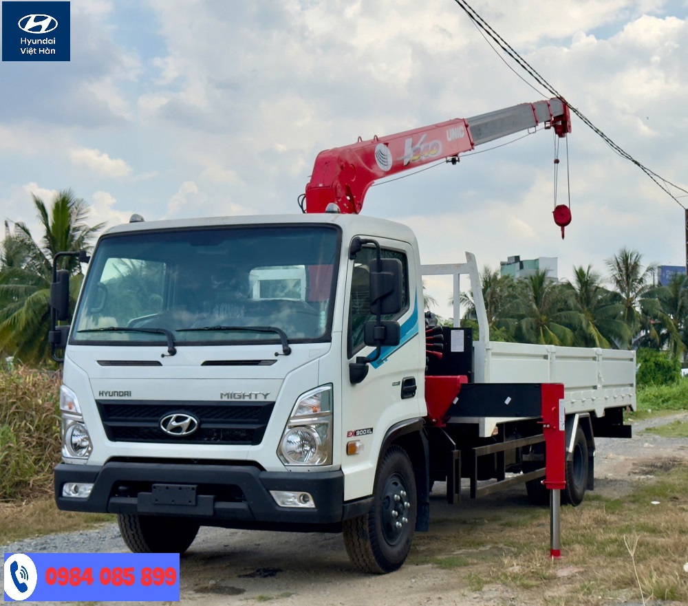 Xe tải Hyundai EX900XL gắn cẩu Unic 3 tấn