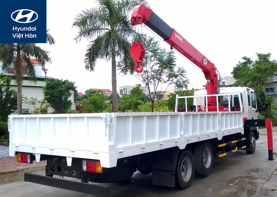 Xe tải Hyundai HD210 gắn cẩu Unic 5 tấn 