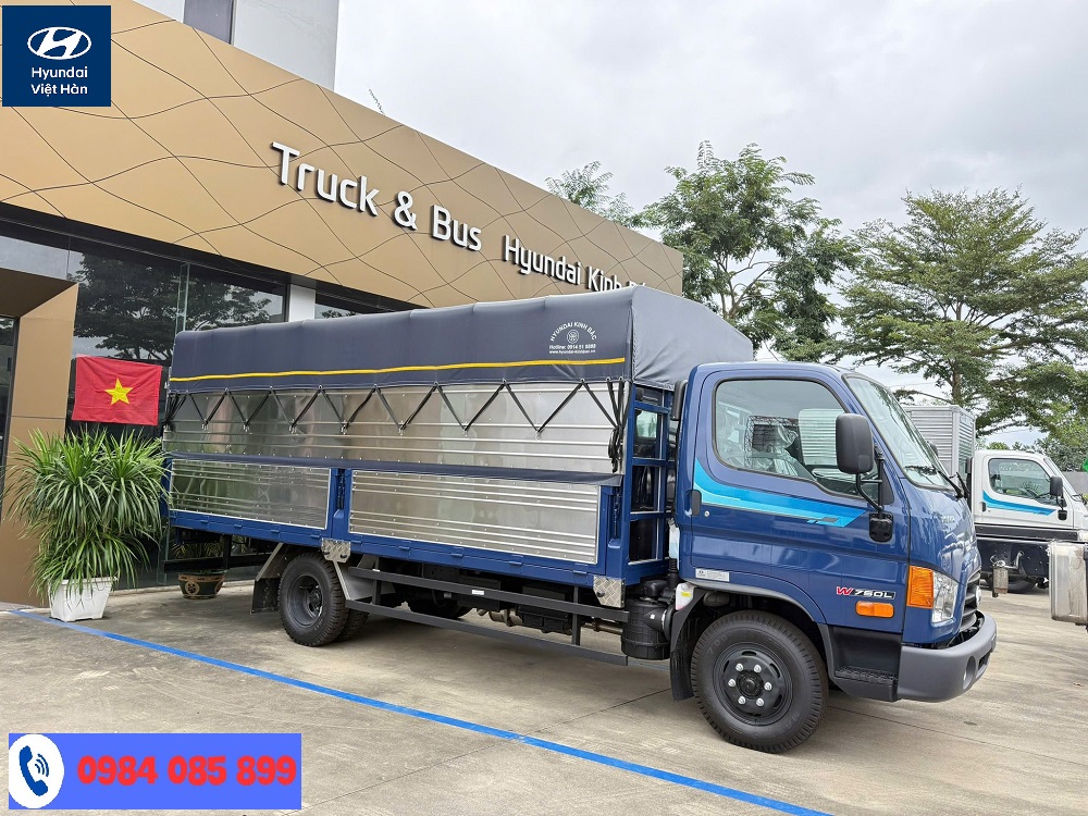Xe tải Hyundai Mighty W750L Thùng Bạt