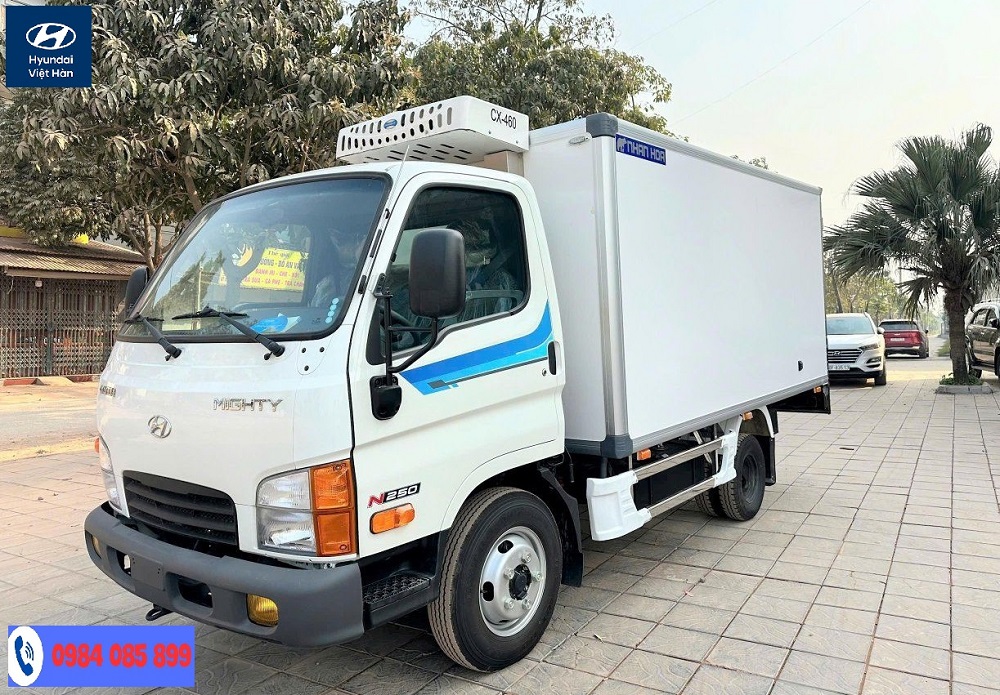 Xe tải Hyundai N250 Thùng Đông Lạnh chuyên chở thực phẩm thịt, rau, sữa, kem