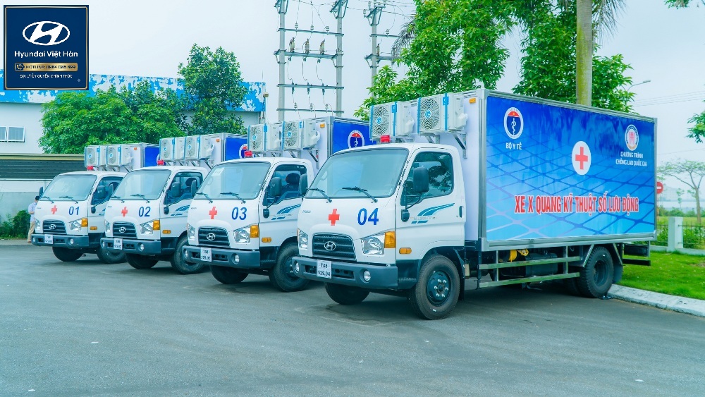 Xe y tế lưu động chụp xquang do Hyundai sản xuất