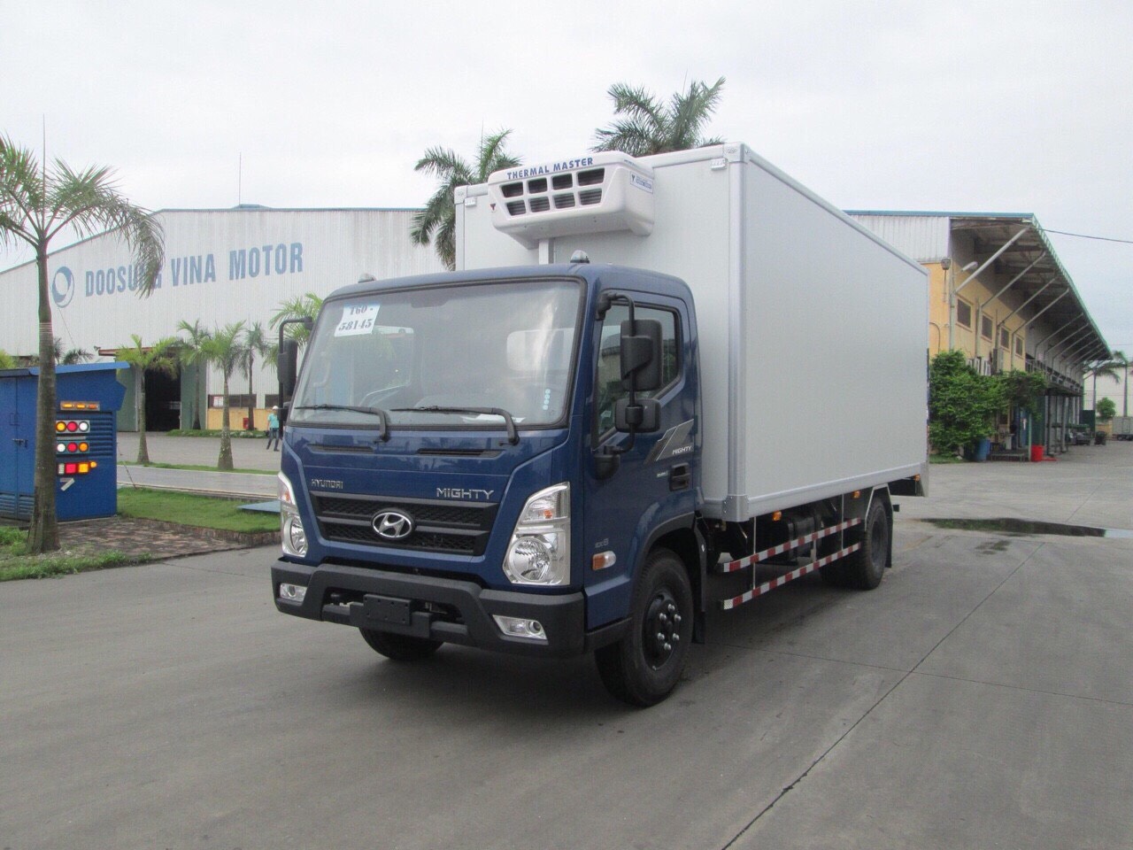 Hyundai EX8 thùng đông lạnh 7 tấn