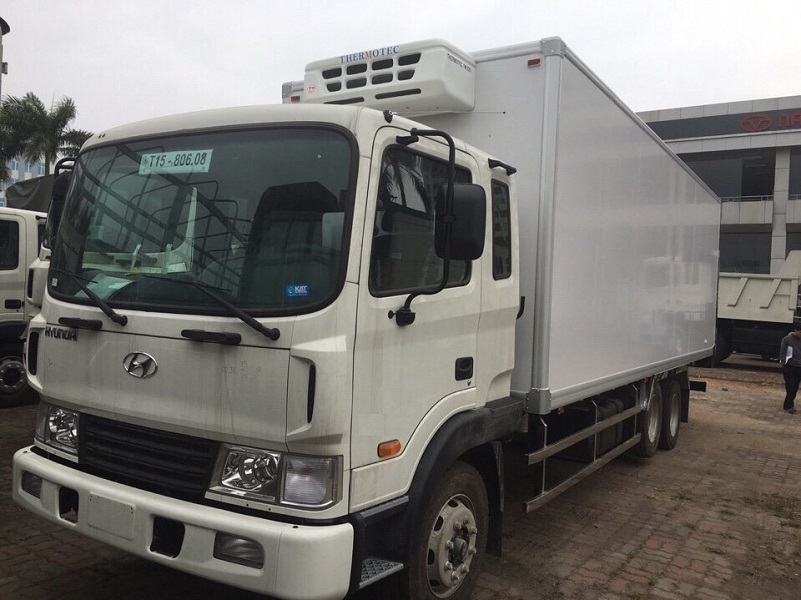Hyundai HD240 thùng đông lạnh 15 tấn