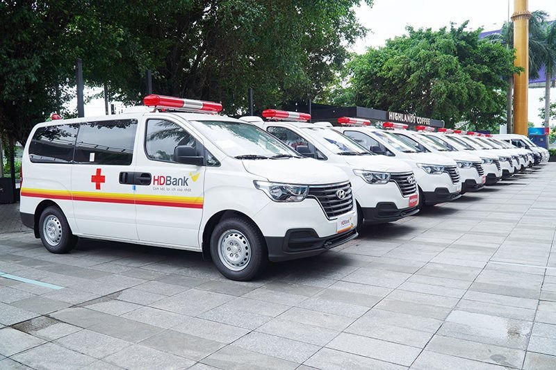 GIÁ BÁN XE Ô TÔ CỨU THƯƠNG