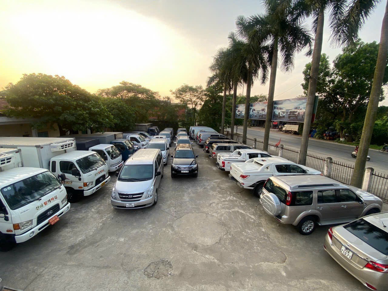 Mua bán xe tải Van cũ tại Hà Nội