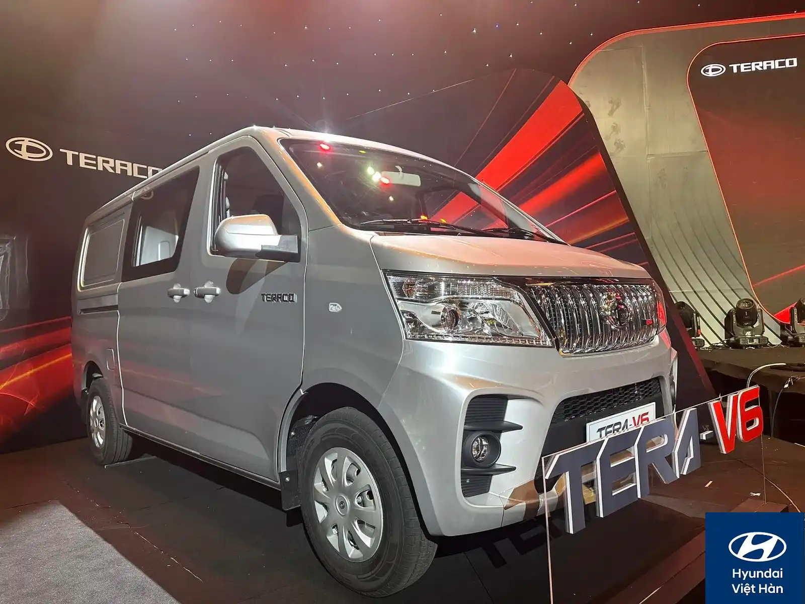 TERA VAN 5 CHỖ GIÁ BAO NHIÊU ? 